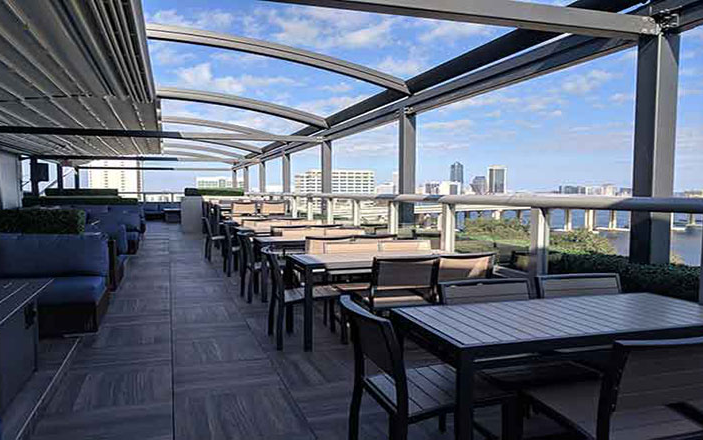 سقف متحرک هتل