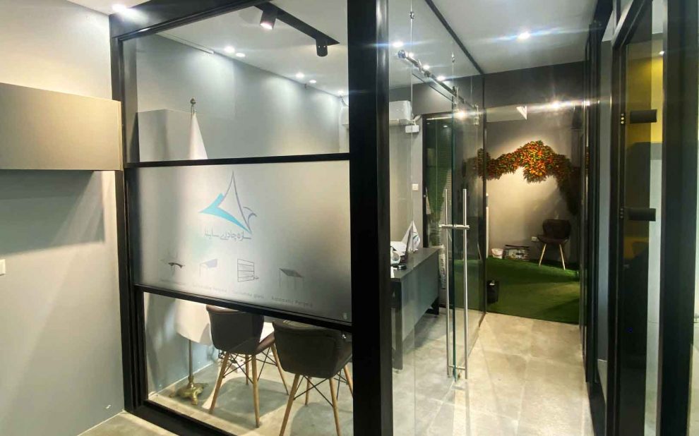 پنجره-گیوتینی- ساینا