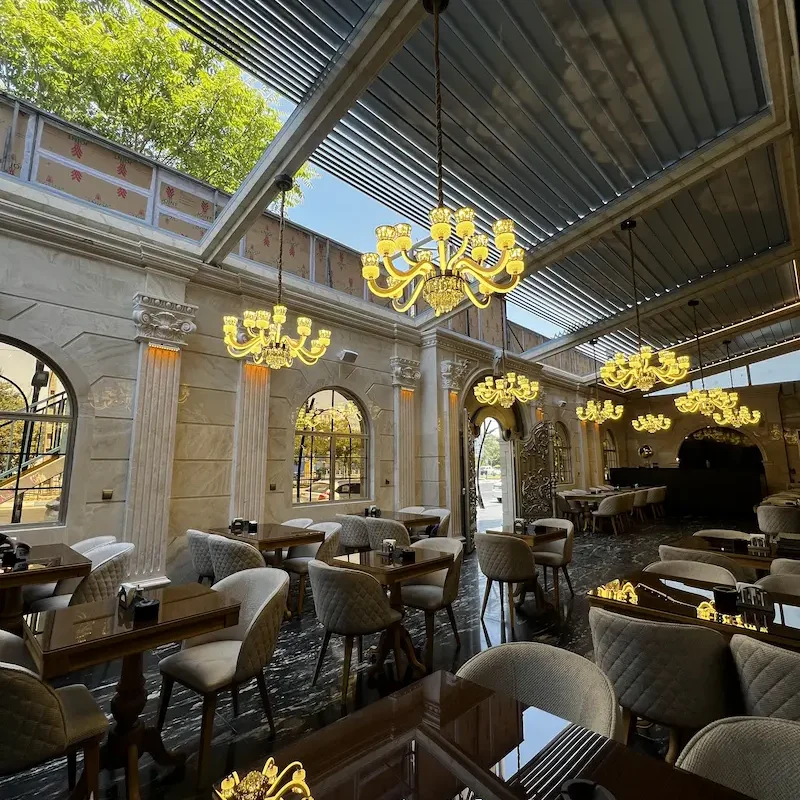 پروژه-سقف-متحرک-آلومینیومی-کافه-رستوران-ده-حقی-تهران-Tak-restaurant-aluminium-retractable-roof